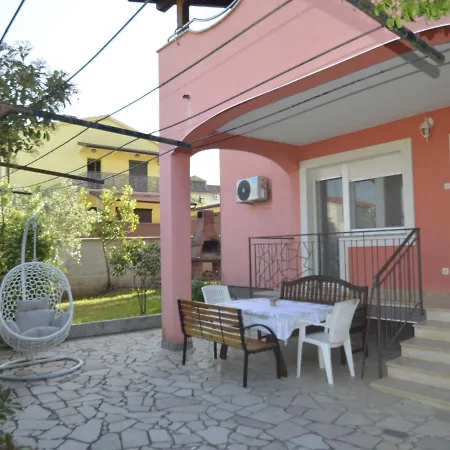 Apartmán Bozac - Pul480 By Interhome *
