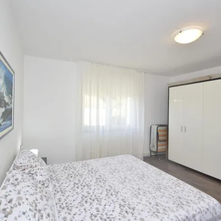 Apartment Bozac - Pul480 By Interhome *